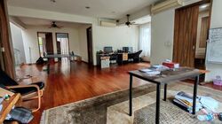 Sennett Avenue (D16), Semi-Detached #513707821